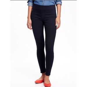 Mid-Rise RockStar Jeggings Maroon Colored